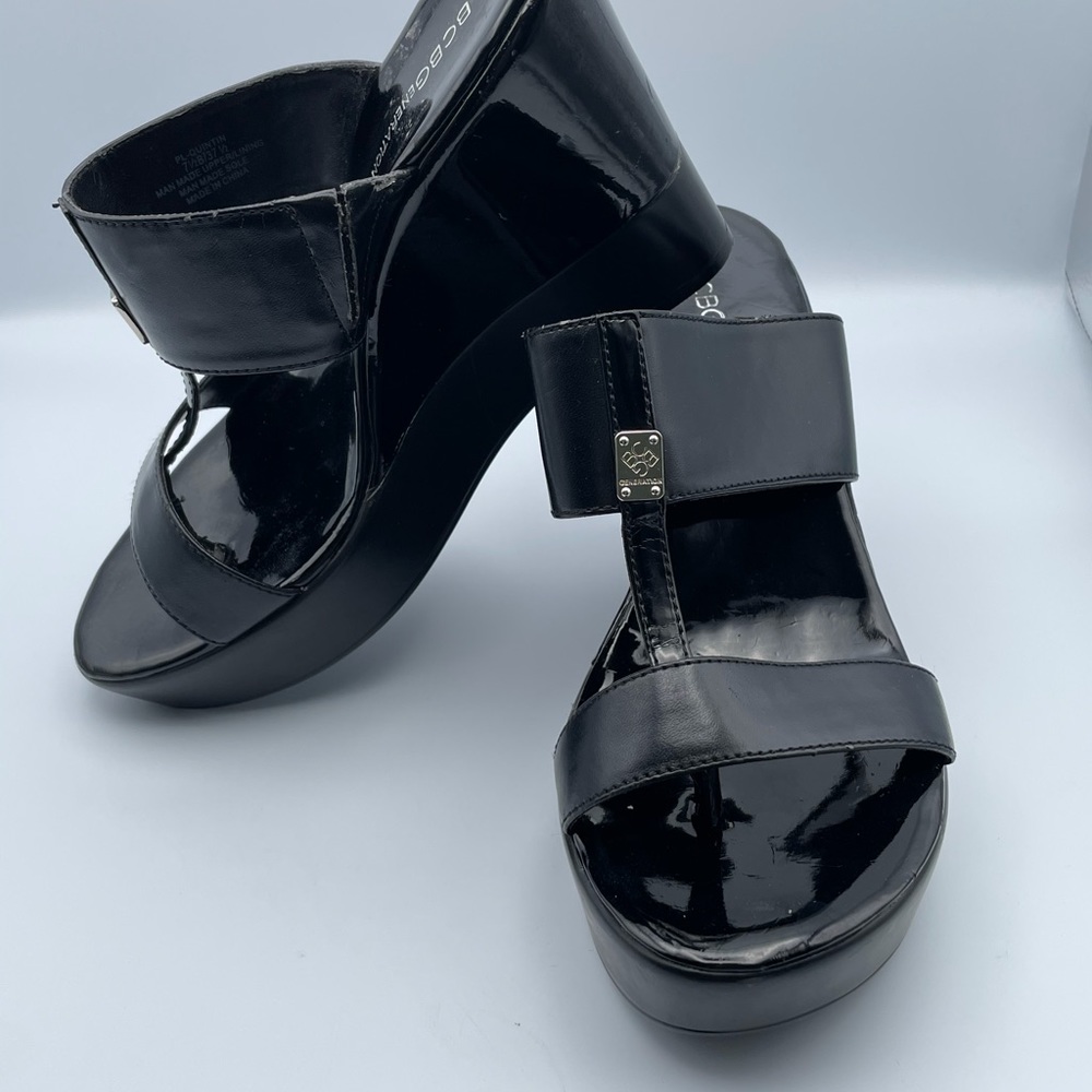 BCBGeneration Quinton Platform Wedge Sandals 7.5